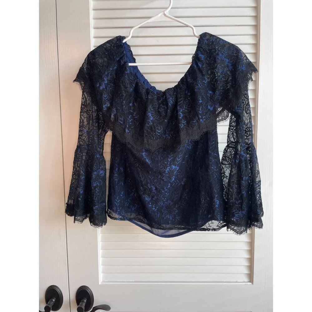 WHBM Boho Chic Black Blue Lace Bell Sleeve Blouse Blue Lining Size 4